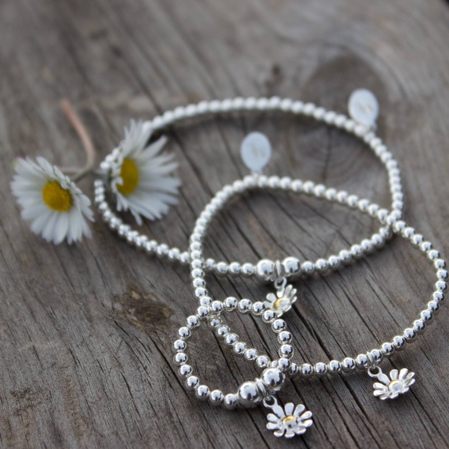 Daisy on Silver Ball Bead Bracelet - MYLEE London